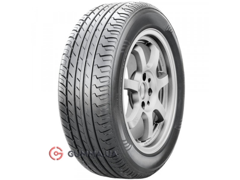 Diamondback  TR918 215/55 R17 94V