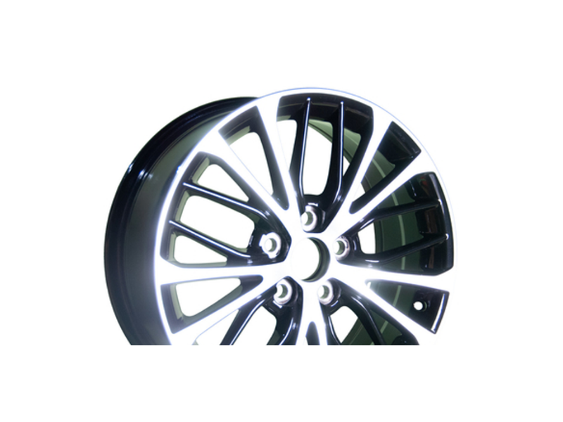 Диски Replica YX543 W7.0 R17 PCD5x114.3 ET50 DIA60.1 MB