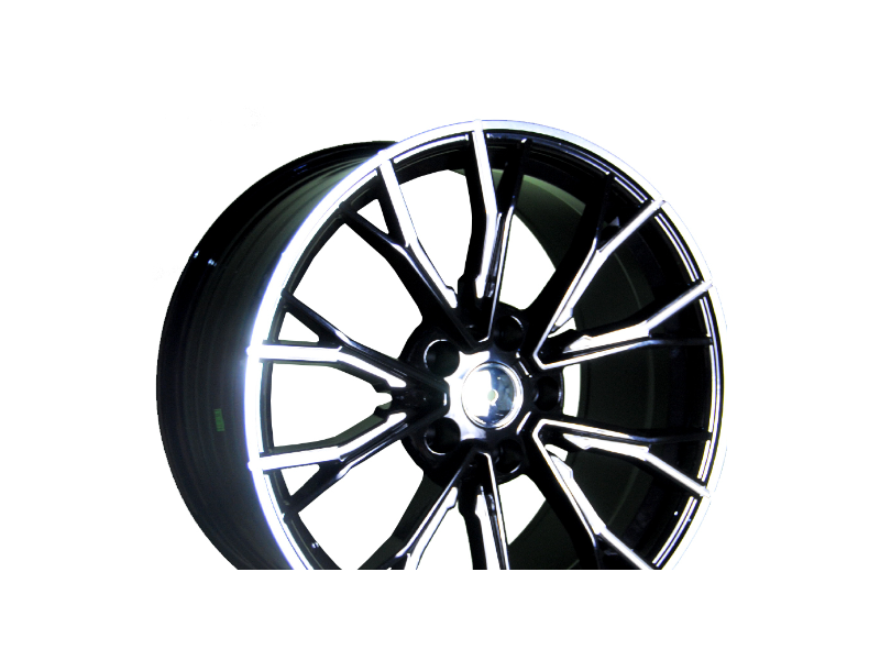 Диски Replica A27-02 W9.0 R18 PCD5x120 ET38 DIA72.2 BML