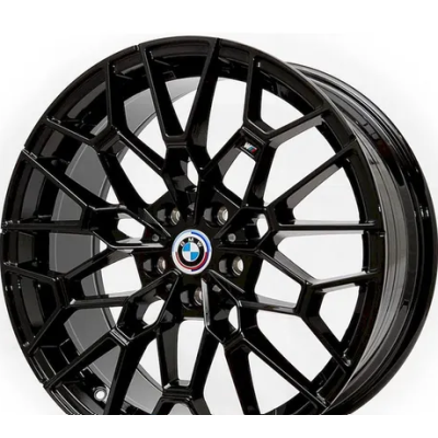 Диск Replica BMW 7108 W9.0 R19 PCD5x112 ET40 DIA66.6 Gloss Black