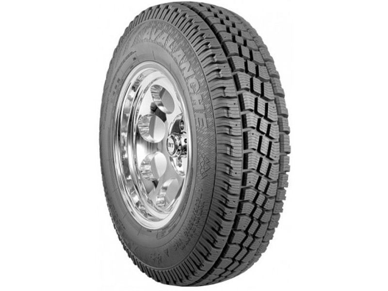 Зимняя шина Cooper Avalanche X-Treme 215/55 R17 94T (под шип)