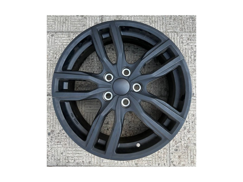 Диск Replica Mitsubishi KBA 52201 MB R17 W7.0 PCD5x114.3 ET38 DIA67.1