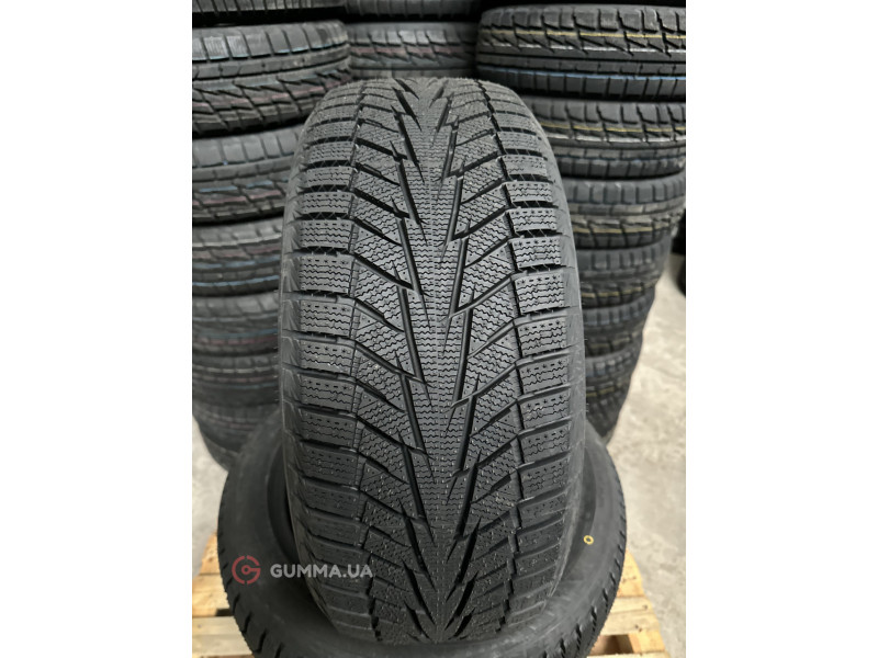 Зимняя шина Hankook Winter I*Cept IZ2 W616 225/50 R17 98T