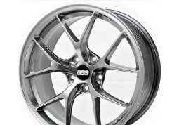 Диск Replica BBS FF-02 W8.0 R18 PCD5x120 ET35 DIA72.6 Hyper Black