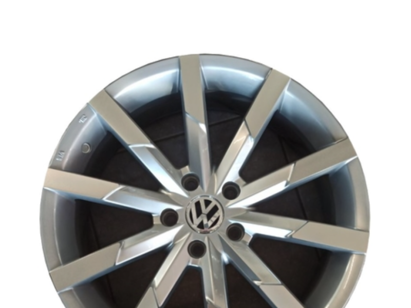 Диск Replica VV9090 W8.0 R18 PCD5x112 ET40 DIA66.6 HSMF