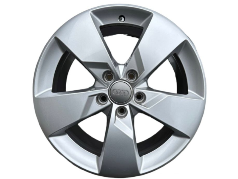 Диск Audi OEM 8S0601025J silver W7.0 R17 PCD5x112 ET47 DIA57.1