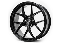 Диск Replica Volkswagen RX01 Gloss Black R18 W8.0 PCD5x112 ET35 DIA66.6