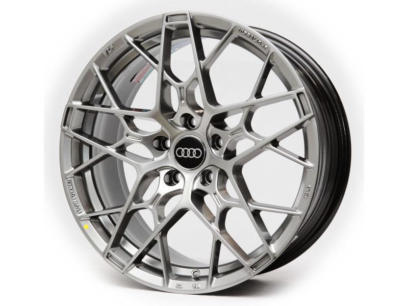 Диск Replica Audi FF-V23 HB R18 W8.0 PCD5x112 ET38 DIA66.6