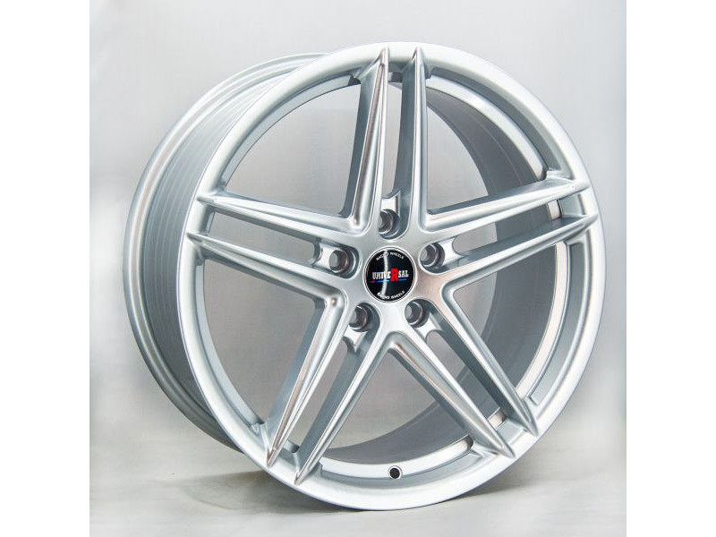Диск GT LG58 Silver R18 W8.0 PCD5x114.3 ET35 DIA73.1
