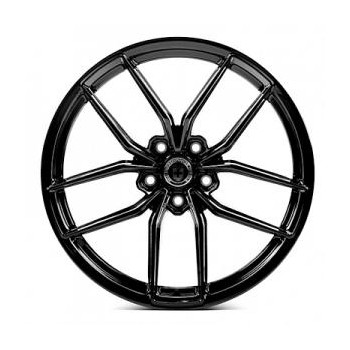 Диск Replica CW605 Gloss Black R20 W9.0 PCD5x120 ET35 DIA73.1