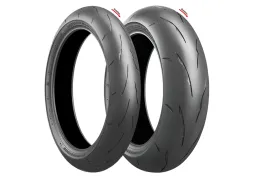Летняя шина Bridgestone Battlax Racing R11 Medium 200/55 R17 78V Rear