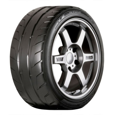 Nitto NT05 225/40 R18 92W
