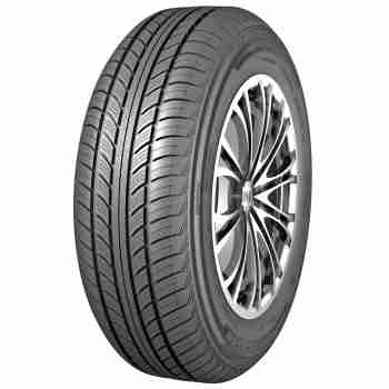 Nankang N607 205/70 R15 96H