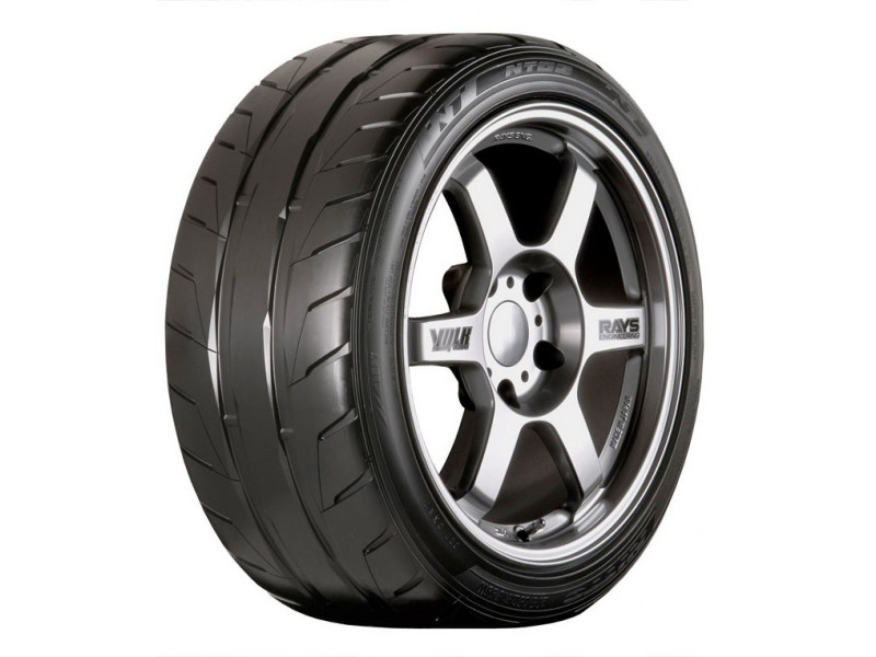 Летняя шина Nitto NT05 275/40 ZR20 106W