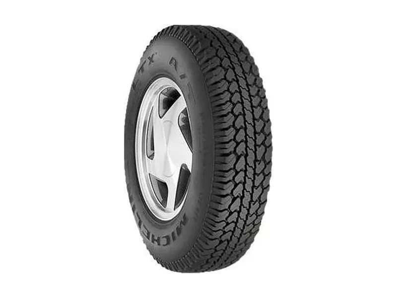 Всесезонная шина Michelin LTX A/T 235/70 R15 103S